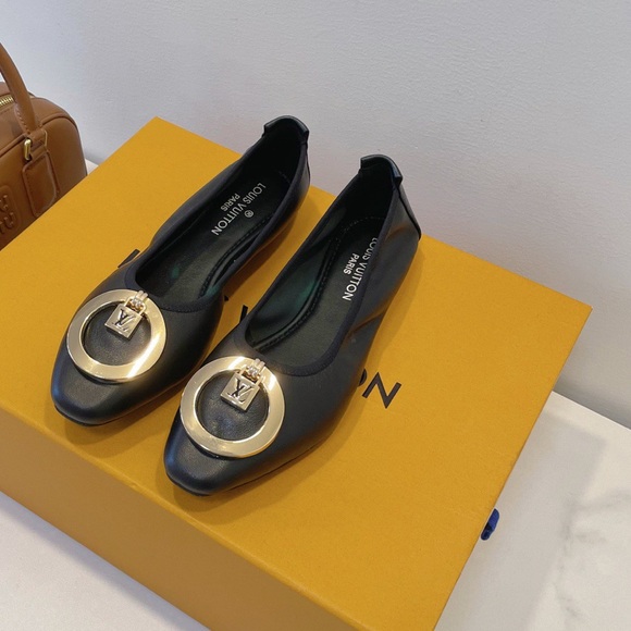 Louis Vuitton Shoes - Women’s Louis Vuitton Ballet Flats | Black Leather Gold Lock Hardware